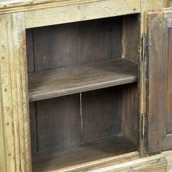 Image 1 of Petit meuble en chêne, vers 1820