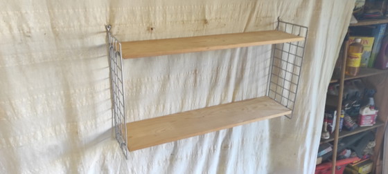 Image 1 of Étagère murale style string en métal et bois - mid. XXeme