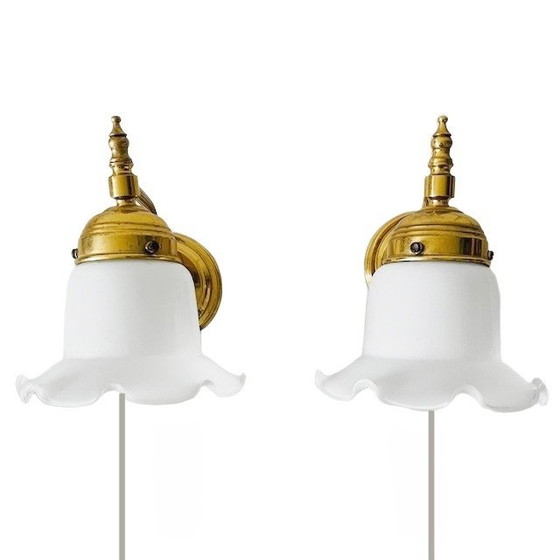 Image 1 of Set wandlampen messing melkglas Hollywood Regency 1970's