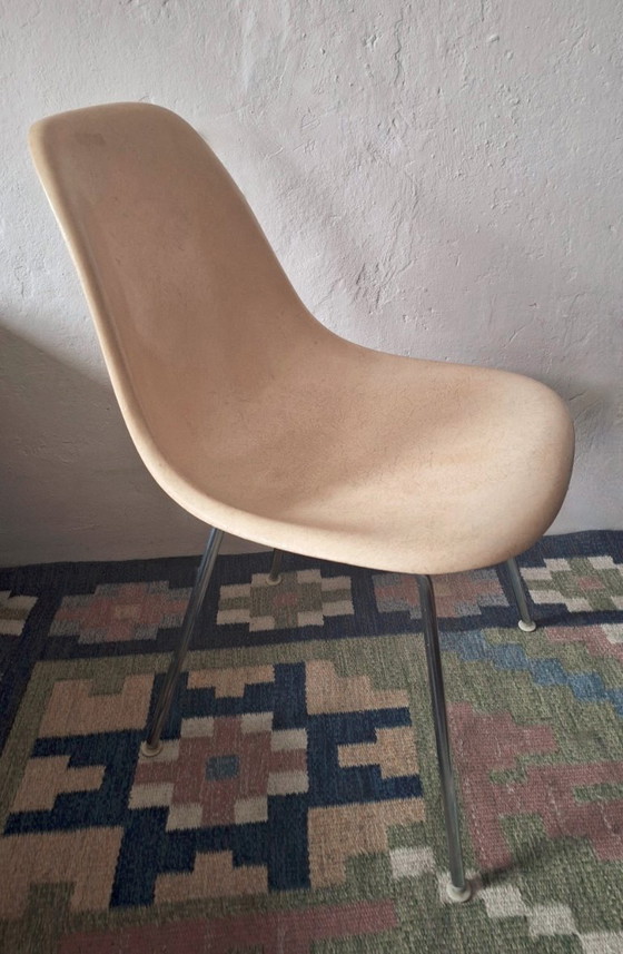 Image 1 of Silla DSX de fibra de vidrio de principios de los 50, diseñada por Charles y Ray Eames para Herman Miller.