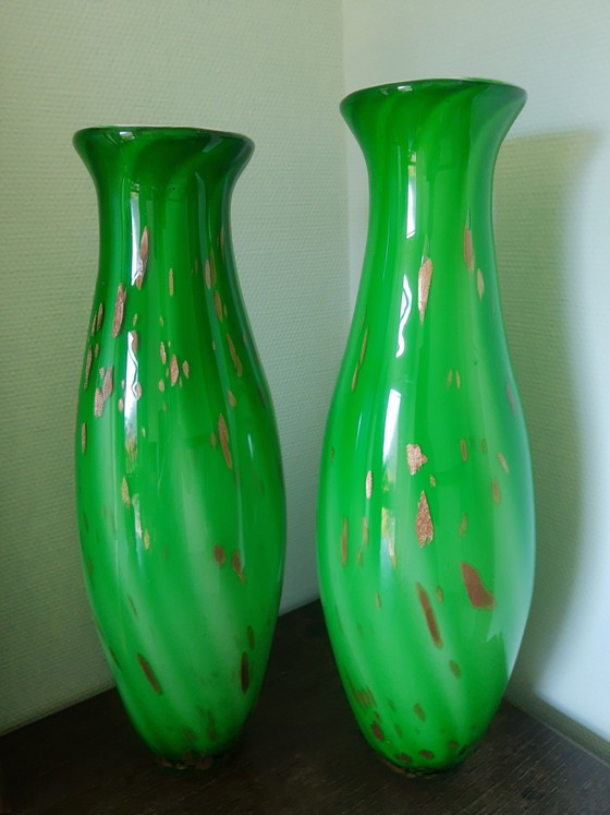Image 1 of Set hoge Murano handgeblazen glazen vazen siervazen decoratieve vazen sierobjecten in groen met goud, vintage 