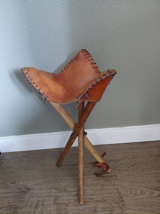 Image 1 of Vintage hunting chair