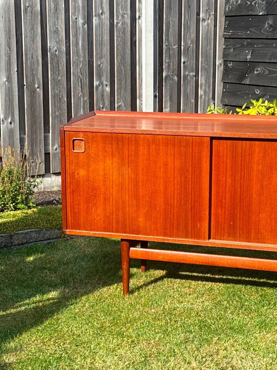Danish Design '60s Sideboard – Wood (photo 2 of 5)