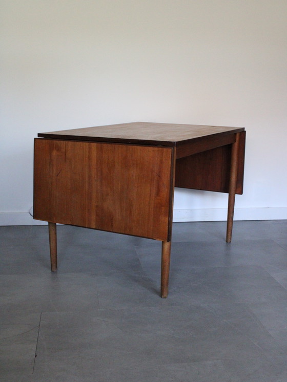 Vintage Danish extendable dining table in teak with leaves – Wood (photo 2 of 11)