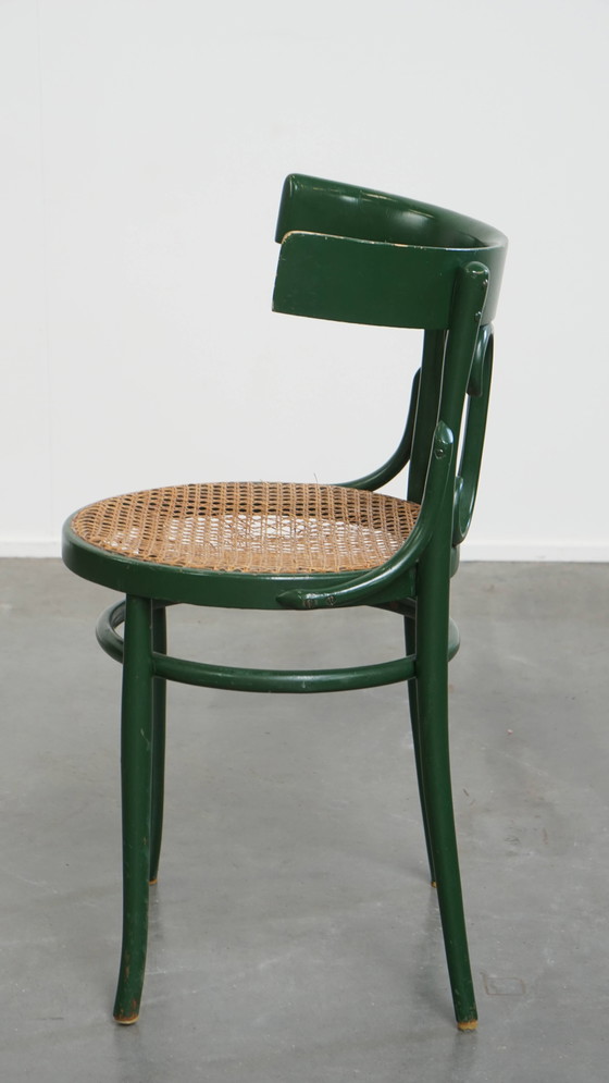 Image 1 of Groene Vintage Bistro Stoel Met Een Gematte Rieten Zitting