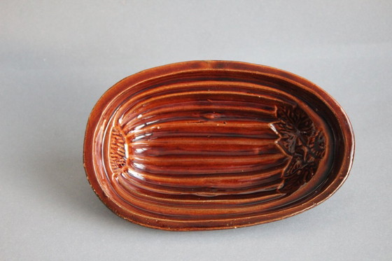 Image 1 of Seltene alte Steinzeug Backform oval mit Innendekor Madeleine-Form?