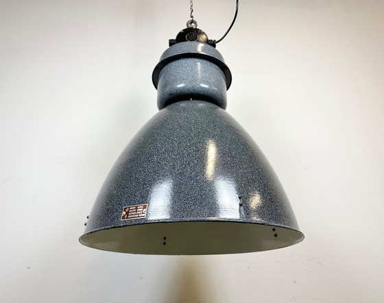 Image 1 of Grande lampada industriale in smalto grigio di Elektrosvit, anni '60