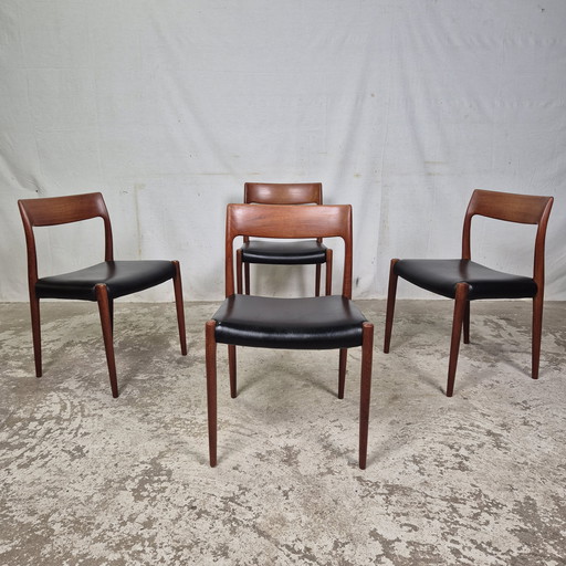 4x Niels Møller modèle 77 vintage 50s chaise de salle à manger en teck