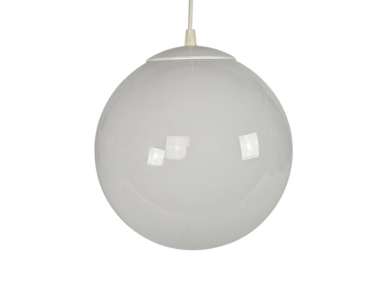 Image 1 of Happy Lights - Vintage Hanglamp - Globe - Ochtendnevel - Opaalglas - Metaal - 70's