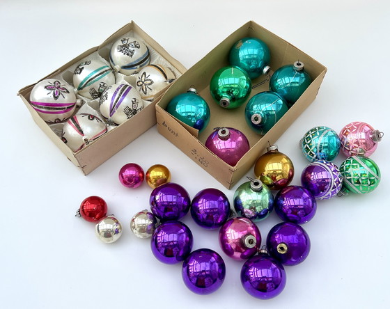 Image 1 of Collectie vintage glazen kerstboomversieringen – jaren 1950-1970