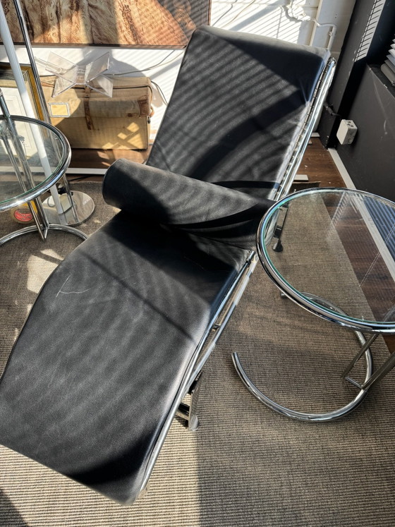 Repliche LC4 Corbusier & Eileen Gray, Chaise longue, Vetro, Pelle, Nero (foto 3 di 9)