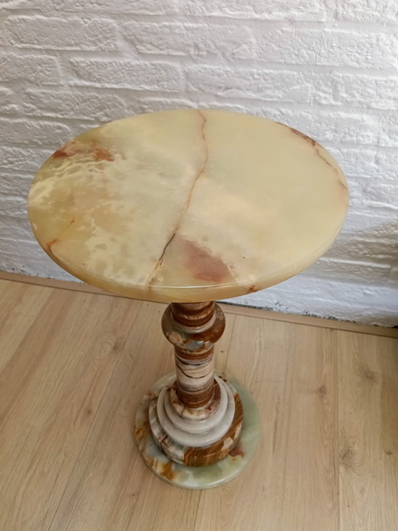 Vintage Italian Onyx Marble Side Table – Stone (photo 5 of 6)