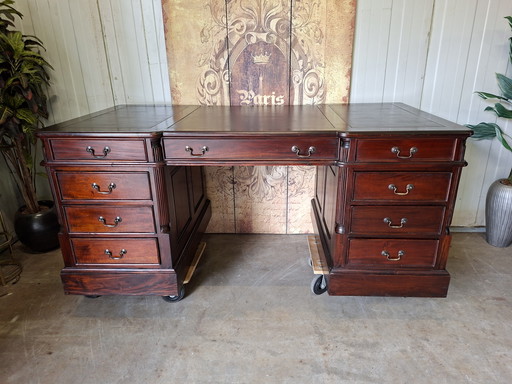 Classic double-sided desk, writing table, partner desk, with leather inlay, dimensions: 180x90cm and 79cm high.