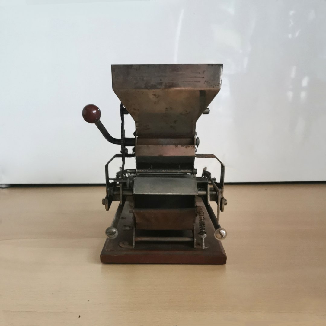 small cigarette rolling machine NEWTRY Machine, Electric Automatic Roller, 0.26"Tube, Blue 78mm Manual Cigarette Roller Metal