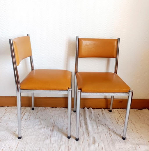 2x vintage chairs in Skaï and chrome 1970