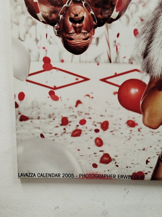 Exklusiver XXL-Werbekalender auf Leinwand: Erwin Olaf – Lavazza Kalender „Drück dich aus“, 20. Ausgabe 2012 (photo 13 of 16)