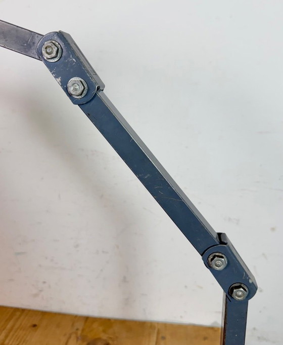 Image 1 of Industriële, grijze, verstelbare tafellamp van Memlite, jaren 60.