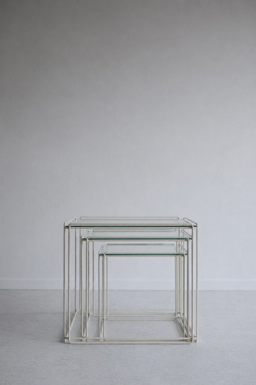 Ensemble de 3 tables d'appoint gigognes Isocele, Max Sauze