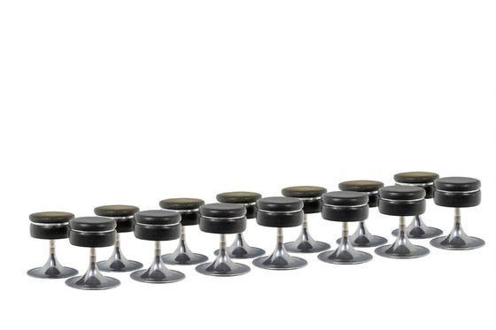 Image 1 of Sgabello basso cilindrico nero con base in acciaio. Anni '70