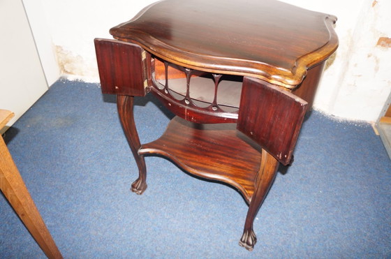 Image 1 of bellissimo tavolo in mogano pesante con extra