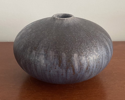 Vase en céramique d'atelier - signé