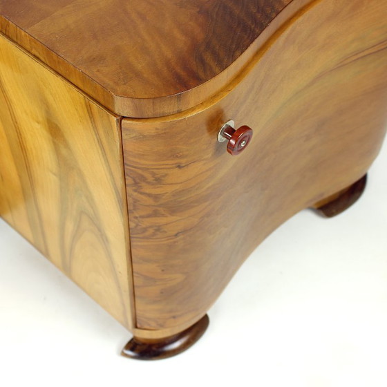 Image 1 of Art Deco nachtkastjes van Jindřich Halabala voor Up Závody, jaren dertig