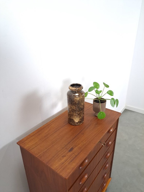 Image 1 of Cassettiera danese in teak con 6 cassetti e maniglie in legno
