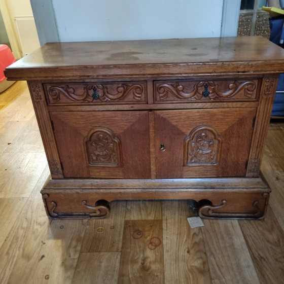 Image 1 of Antique vintage sideboard with 2 drawers and 2 doors