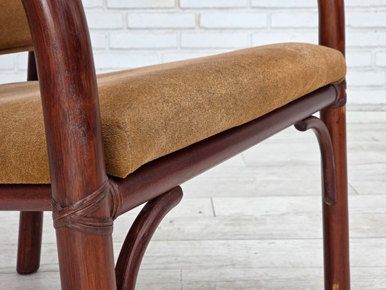 Image 1 of Ensemble de fauteuils de café danois des années 1970, en rotin et tissu nubuck.