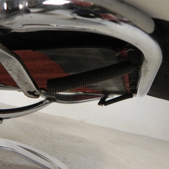 Image 1 of Poltrona Leolux, poltrona girevole con rivestimento in pelle bianca, anni '60