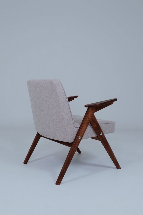 Image 1 of Vintage fauteuil, na renovatie, beige bekleding, donker notenhout, Scandinavisch design