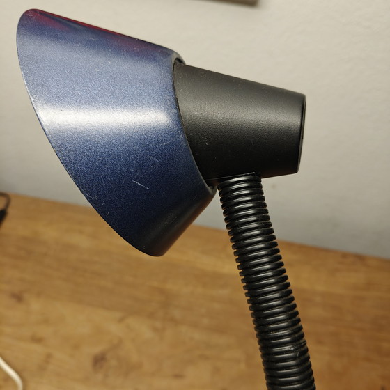 Image 1 of Lampe de bureau postmoderne de Massive – Bleu et noir – Années 1990