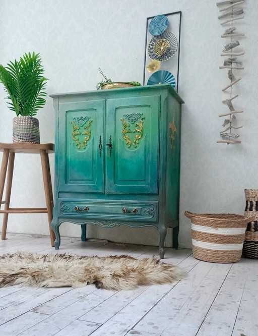 Wooden cabinet "Sea tones"