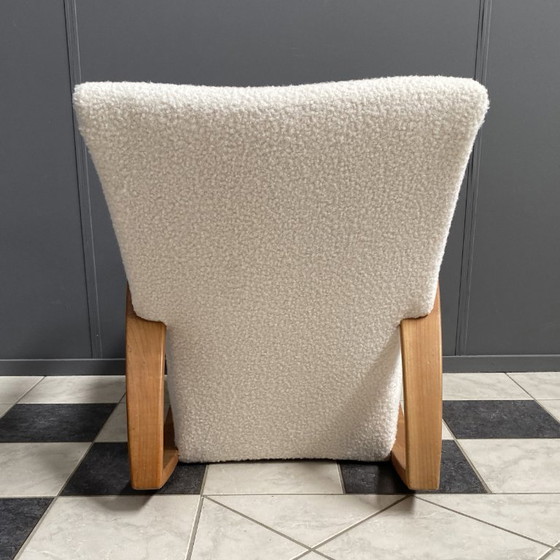 Image 1 of Grote witte schommelstoel van boucléstof