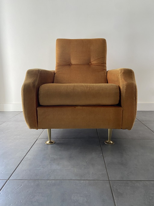 Gele fauteuil