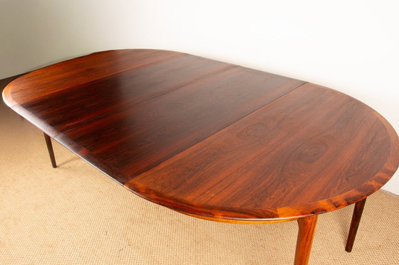 Image 1 of Tavolo da pranzo allungabile in palissandro danese di Kai Lyngfeldt Larsen per Søren Willadsen 1960.