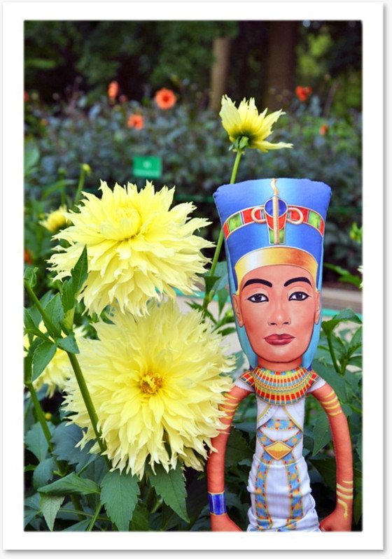 Image 1 of Cadeau Néfertiti | Décoration Néfertiti | Poupée Néfertiti de collection | Art de l'Égypte antique