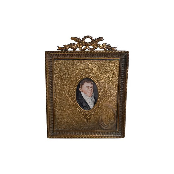 Image 1 of Portraits miniatures anciens dans des cadres classiques, XIXe siècle
