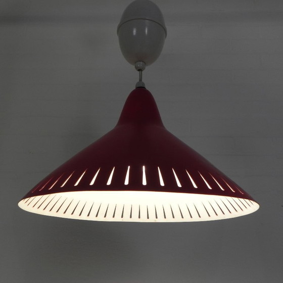 Image 1 of Lampada a sospensione Hala di H. Busquet con paralume rosso e sistema di carica manuale, anni '50.