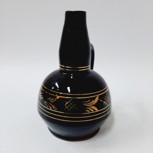 Vintage-Keramikkrug aus Bulgarien – Handbemalt, volkstümliche Eleganz