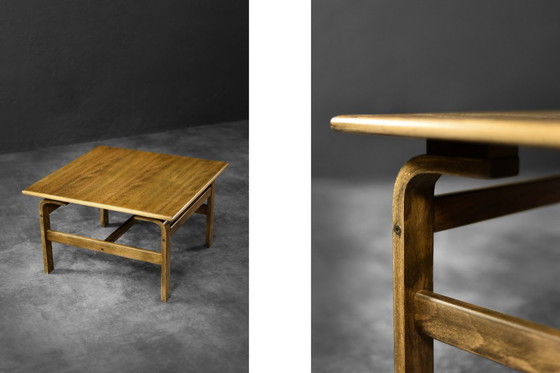 Image 1 of Vintage Zeldzame Mid Century Scandinavisch Modern Bruin Eiken Salontafel van Karl-Erik Ekselius voor JOC Vetlanda, jaren 1960