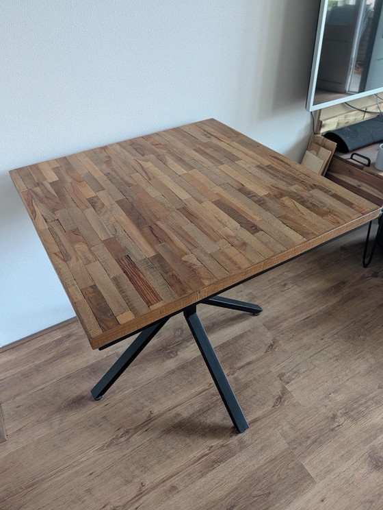 Image 1 of Stile vintage - Tavolo in teak riciclato laccato - serie maze - Dutchbone