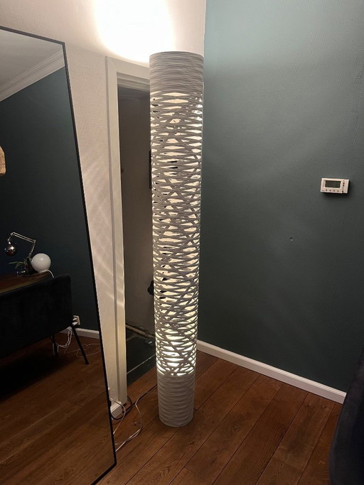 Lampadaire Foscarini Tress Marc Sadler 195 cm à intensité variable