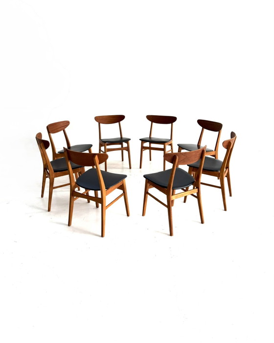 Set van 8 vintage eetkamerstoelen, Farstrup Møbler ‘60 – Wood, Skai (photo 13 of 13)