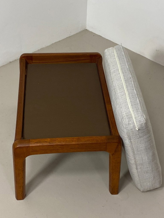 Image 1 of Poltrona e pouf in teak danese – anni '60