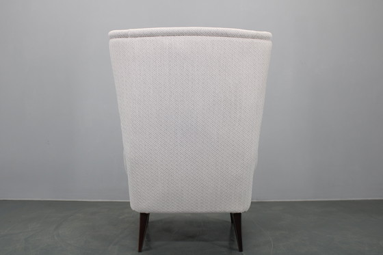 Image 1 of 1960er Jahre Restaurierter Ohrensessel, Tschechoslowakei