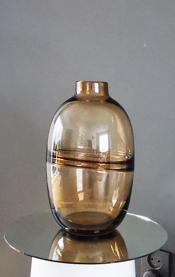 Image 1 of Japandi vaas, amberkleurige tint met gouden reflex,