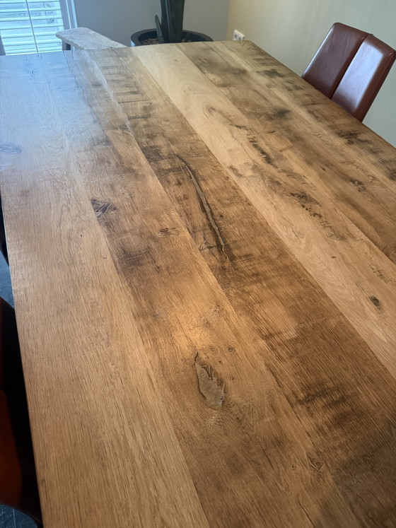 Massiver Esstisch aus Eichenholz – Esstische, Wood (photo 3 of 5)