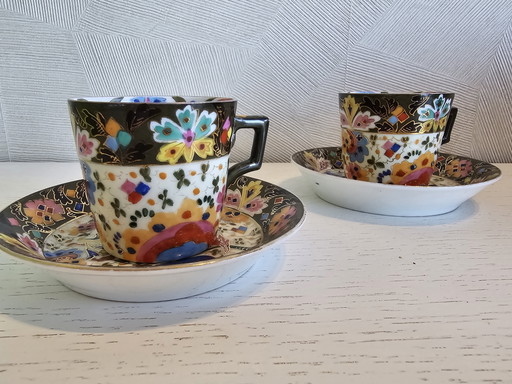 10 tazas de espresso con 12 platillos