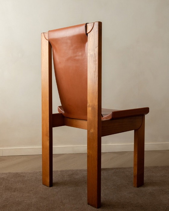 Image 1 of Brutalistische iep en lederen eetkamerstoelen van Giovanni Luigi Gorgoni voor Roche Bobois, jaren 70, set van 7